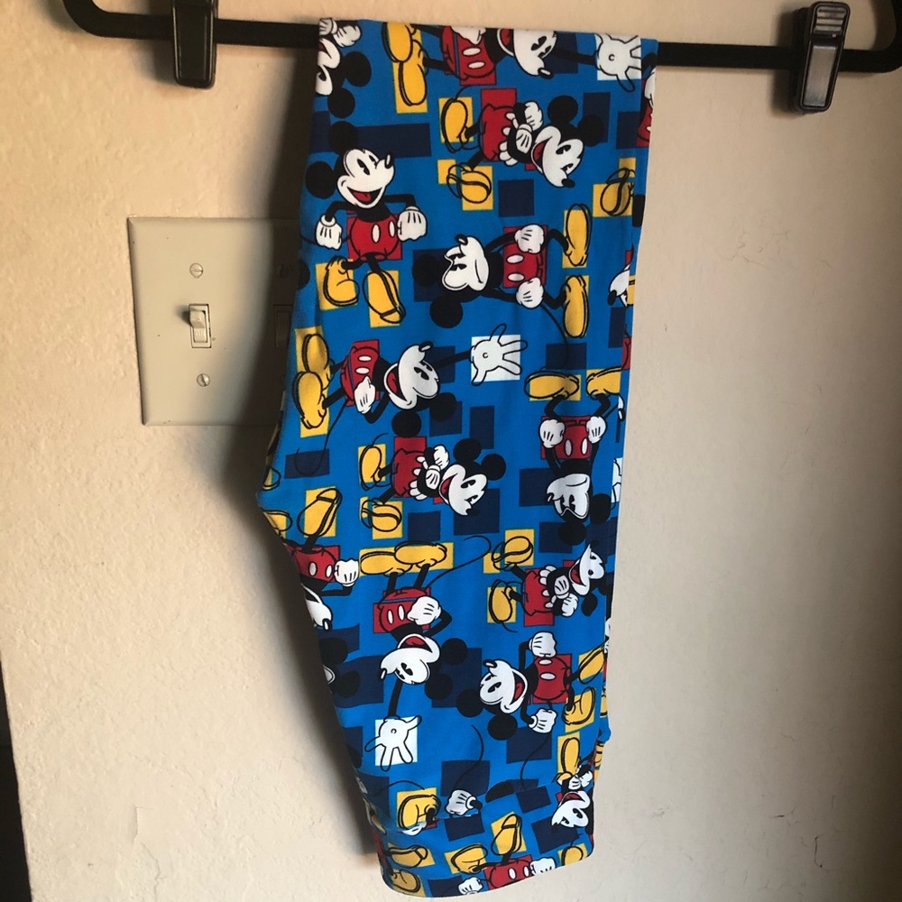 Lularoe Disney leggings